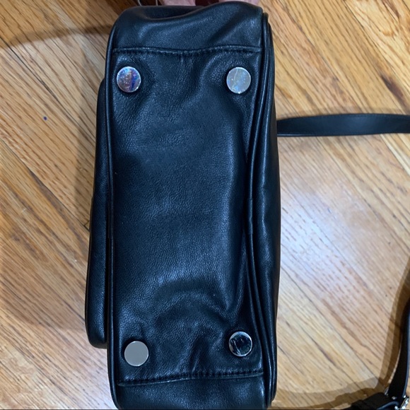 ALEXANDER WANG BLACK CROSSBODY LEATHER BAG WITH SILVER CHAIN AND DETAILS - Picture 4 of 9